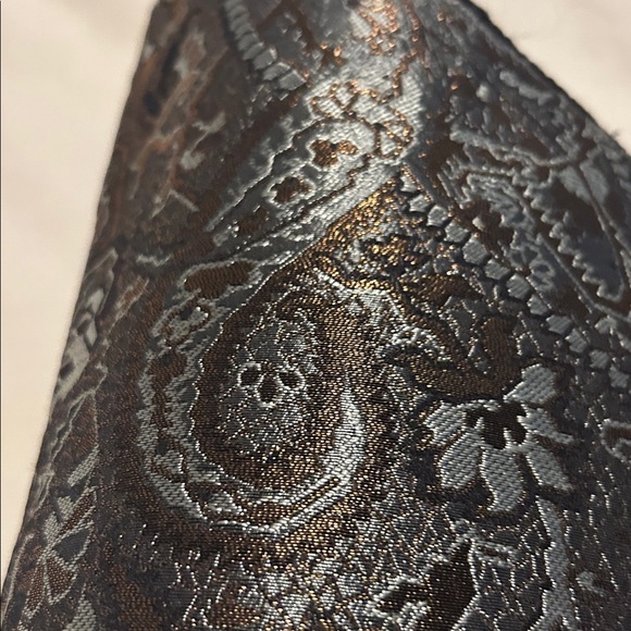 Stuart Weitzman - Picture 8 of 13